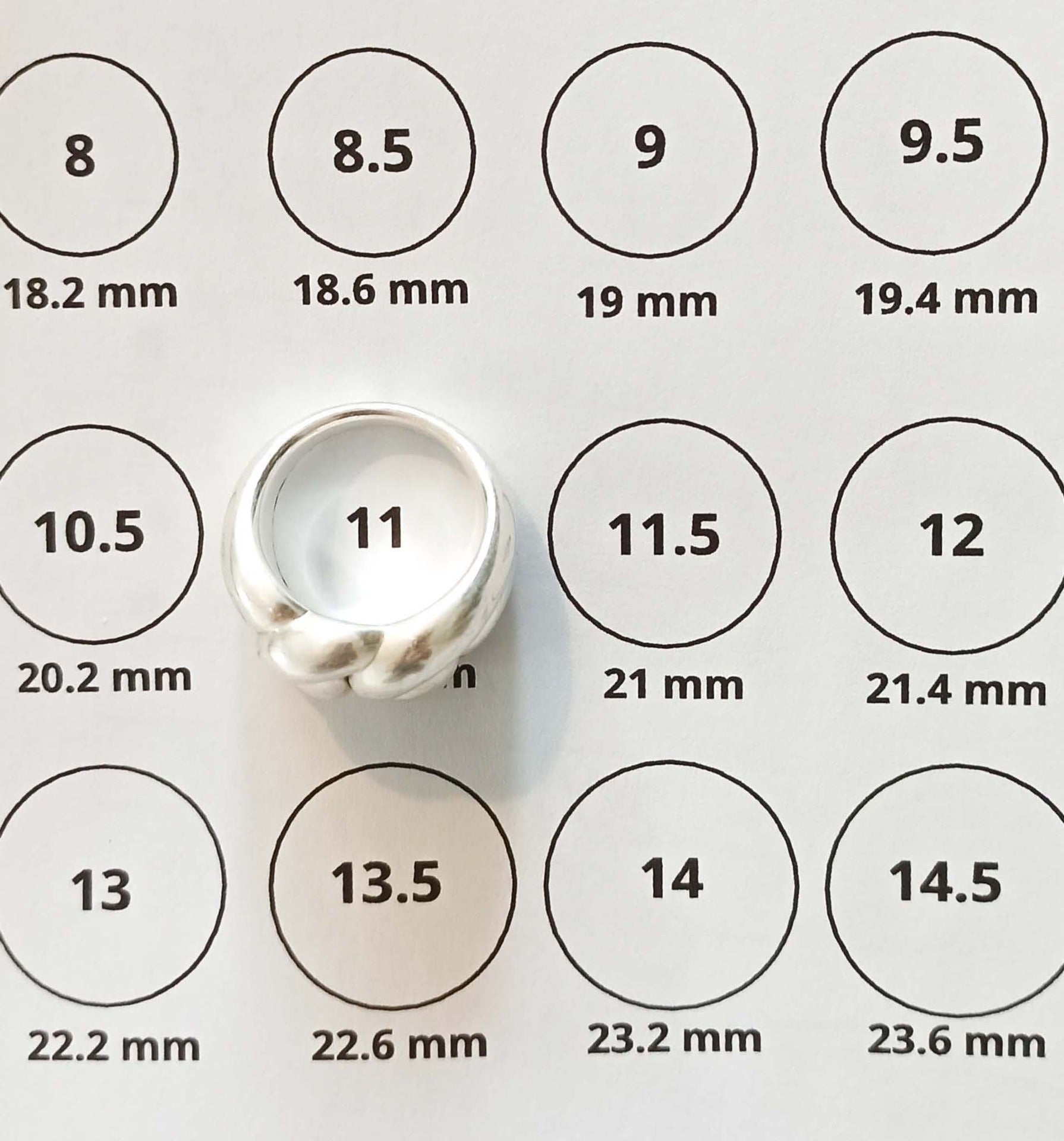 Measuring Ring How To Find Finger Size How To Measure Your Ring Size Using Ring With
